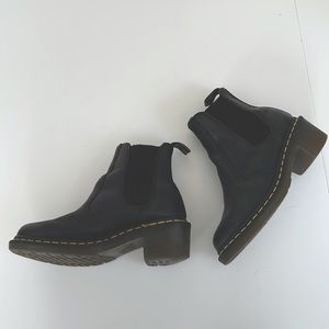 Doc Marten’s / Black Heeled Chelsea Boot / Cadence